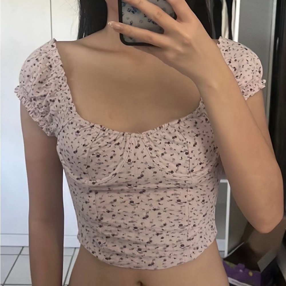 Tilly’s floral crop top
